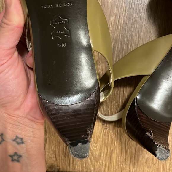 Tory Burch Pierced Slingback Heel - Picture 14 of 16